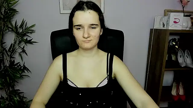 Snapshot of KateDelight chatting on February 2025 08:41:01 PM KateDelight online show from February 2025 08:41:01 PM