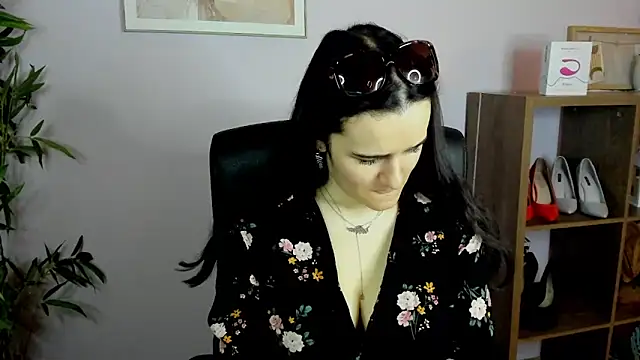 Snapshot of KateDelight chatting on March 2025 07:36:01 AM KateDelight online show from March 2025 07:36:01 AM