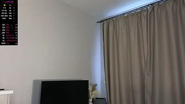 R1mmo   online show from October 2025 08:38:01 AM