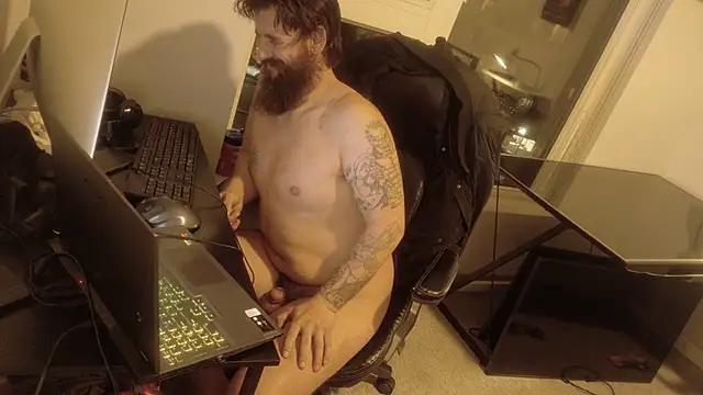 Armyexhibitionistvet online show from December 2025 01:33:02 AM