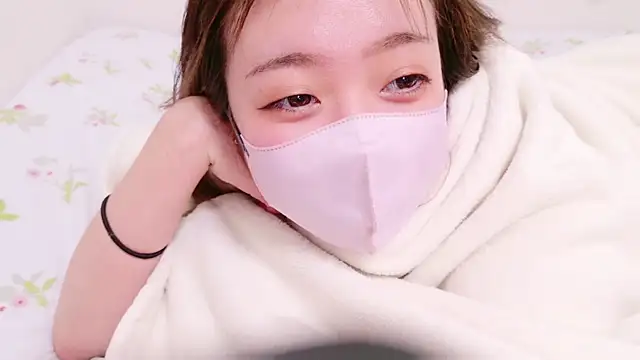 Snapshot of ayu_yu_xo chatting on March 2025 05:07:01 PM ayu yu xo online show from March 2025 05:07:01 PM