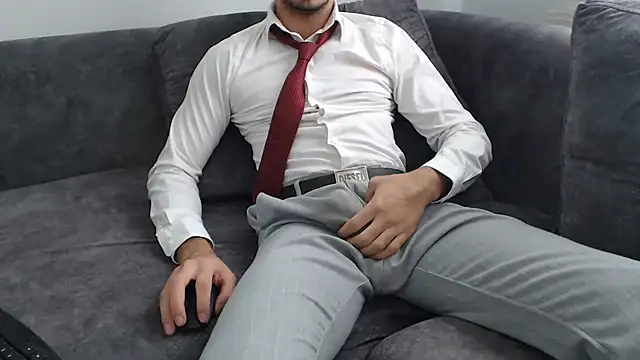 Snapshot of Naughtb0y chatting on November 2025 09:34:02 AM Naughtb0y online show from November 2025 09:34:02 AM