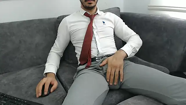 Naughtb0y online show from July 2026 10:45:01 AM