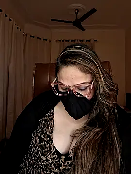 Snapshot of SEXY-Sardarni chatting on January 2025 03:08:02 PM SEXY-Sardarni online show from January 2025 03:08:02 PM