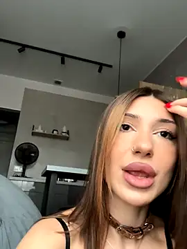 Snapshot of mollyyank chatting on October 2025 09:24:01 AM mollyyank online show from October 2025 09:24:01 AM