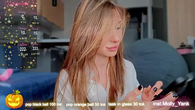 Snapshot of mollyyank chatting on November 2025 09:42:02 AM mollyyank online show from November 2025 09:42:02 AM