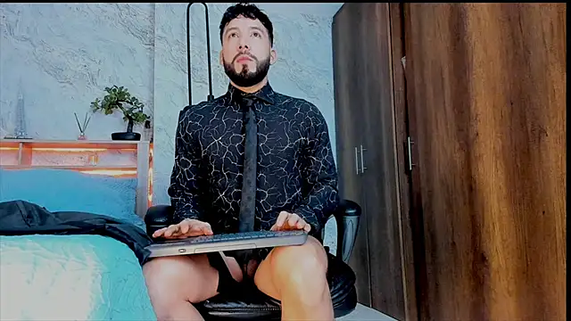 bruno woods online show from December 2024 01:03:01 AM