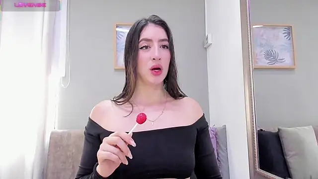  AlejaCruz  online show from October 2025 04:57:02 PM