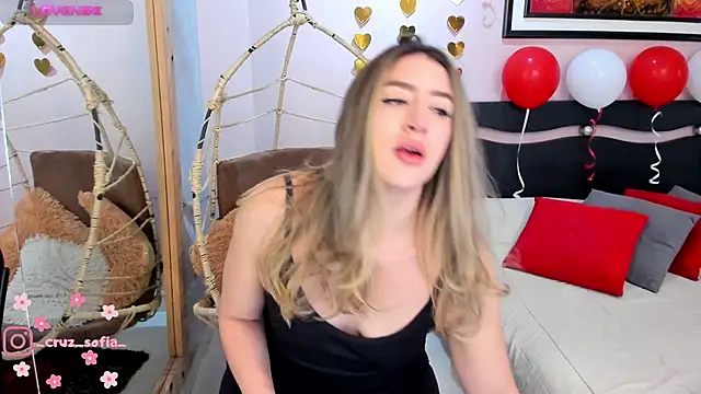  AlejaCruz  online show from February 2026 06:37:02 PM