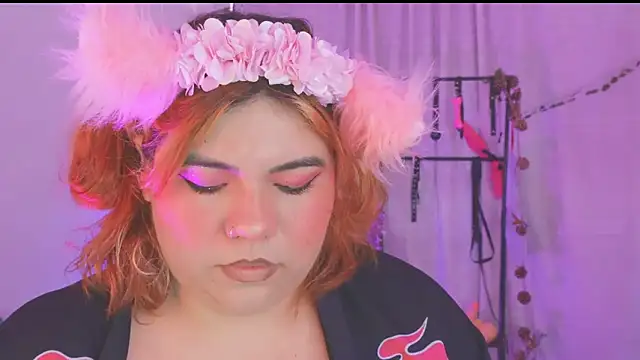 Snapshot of Samanta_cutee chatting on December 2025 12:35:02 PM Samanta cutee online show from December 2025 12:35:02 PM