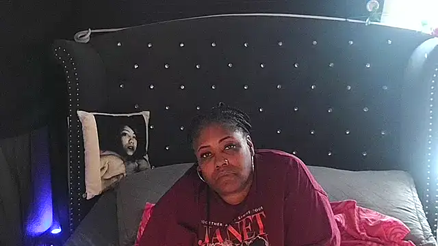 Snapshot of msyvette1970@xh chatting on January 2025 08:18:01 PM msyvette1970xh online show from January 2025 08:18:01 PM