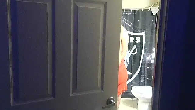 Snapshot of msyvette1970@xh chatting on January 2025 02:02:01 AM msyvette1970xh online show from January 2025 02:02:01 AM