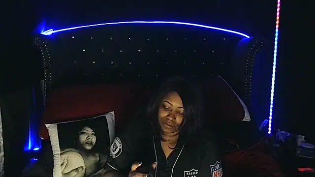 Snapshot of msyvette1970@xh chatting on February 2025 06:02:01 AM msyvette1970xh online show from February 2025 06:02:01 AM