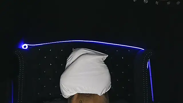 Snapshot of msyvette1970@xh chatting on March 2025 05:00:02 AM msyvette1970xh online show from March 2025 05:00:02 AM