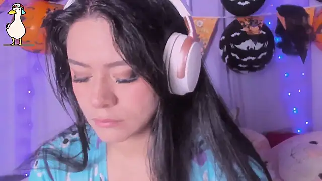  niiky online show from October 2025 12:01:02 PM