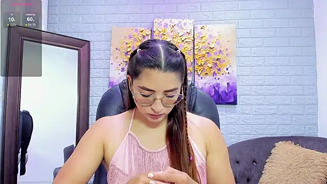  LaraMom  online show from November 2025 07:25:01 PM