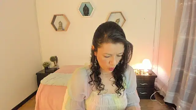 Snapshot of Paloma_victory chatting on November 2025 08:31:01 PM Paloma victory online show from November 2025 08:31:01 PM