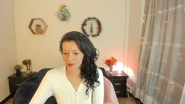 Snapshot of Paloma_victory chatting on December 2025 09:35:01 PM Paloma victory online show from December 2025 09:35:01 PM