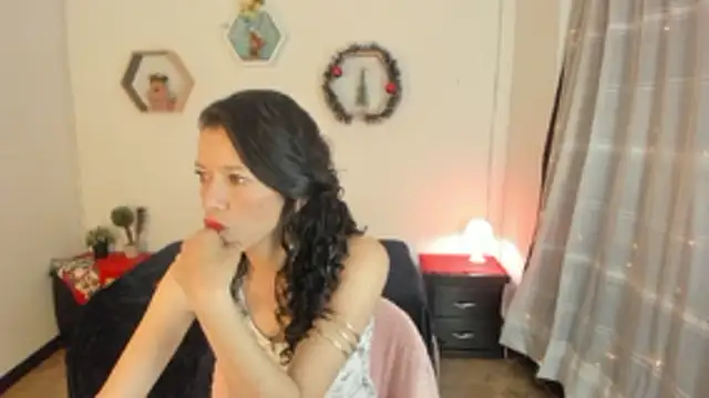 Snapshot of Paloma_victory chatting on December 2025 08:49:02 PM Paloma victory online show from December 2025 08:49:02 PM