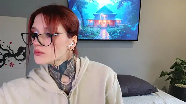 Snapshot of SophieInkk chatting on November 2025 08:03:02 AM SophieInkk online show from November 2025 08:03:02 AM