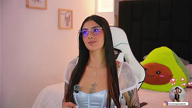 Marianamonroe  online show from April 2026 07:11:01 PM