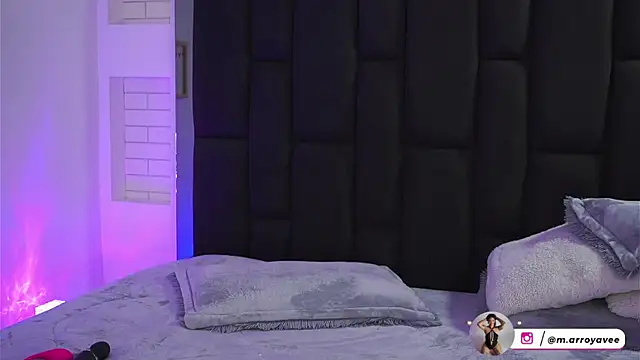 Marianamonroe  online show from July 2026 11:52:01 AM