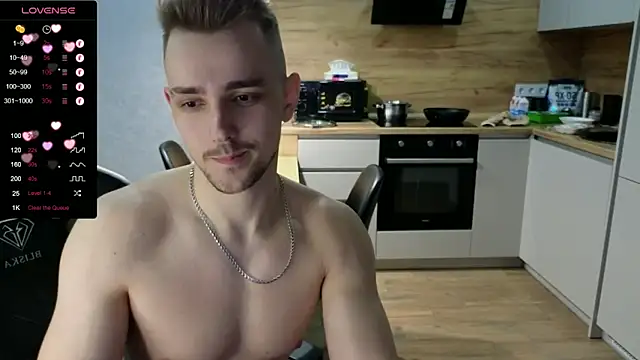 Snapshot of Larstar01 chatting on January 2025 08:13:02 PM Larstar01 online show from January 2025 08:13:02 PM