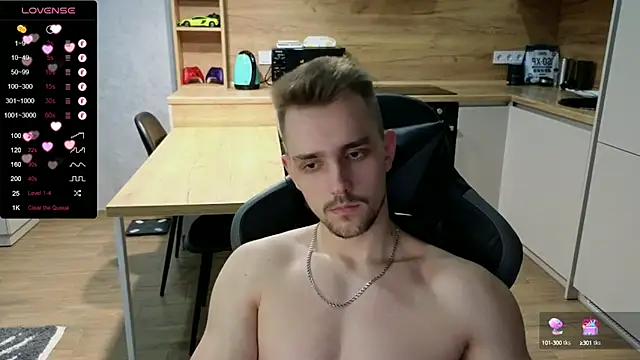 Snapshot of Larstar01 chatting on February 2025 10:28:02 PM Larstar01 online show from February 2025 10:28:02 PM