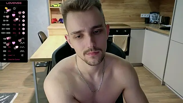 Snapshot of Larstar01 chatting on February 2025 01:30:02 AM Larstar01 online show from February 2025 01:30:02 AM