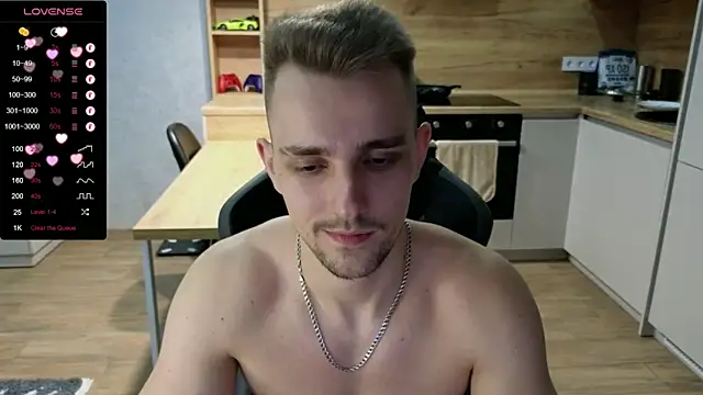 Snapshot of Larstar01 chatting on February 2025 10:32:01 PM Larstar01 online show from February 2025 10:32:01 PM