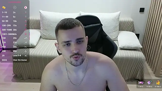 Snapshot of Larstar01 chatting on November 2025 04:40:01 PM Larstar01 online show from November 2025 04:40:01 PM