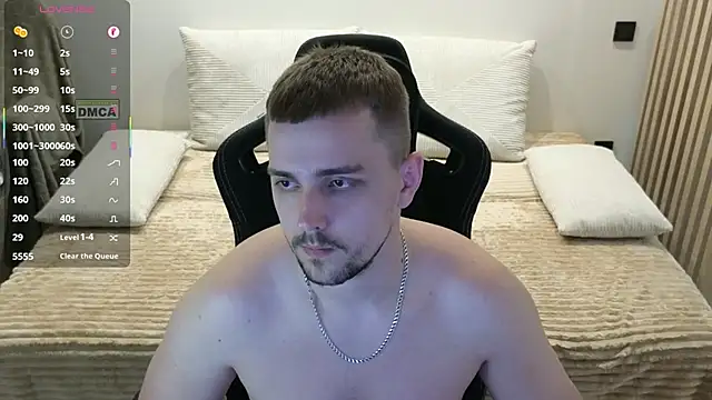 Larstar01 online show from June 2026 09:24:01 PM