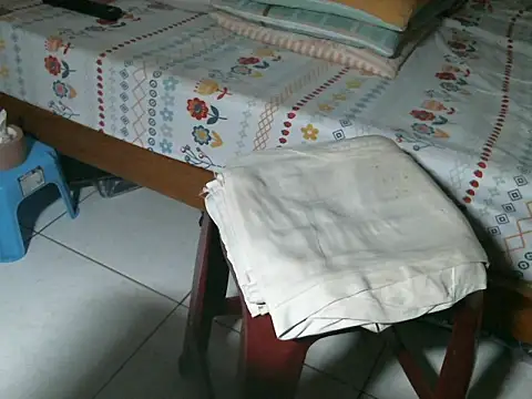 triangle0623 online show from September 2025 10:49:02 AM