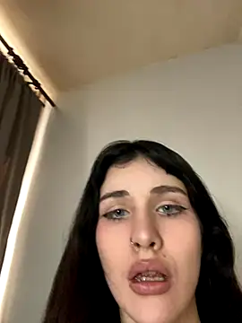 Snapshot of CherryCrystall chatting on October 2025 11:08:02 AM CherryCrystall online show from October 2025 11:08:02 AM