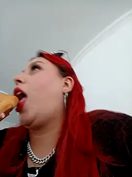 Blair Elliss online show from November 2025 01:45:02 PM