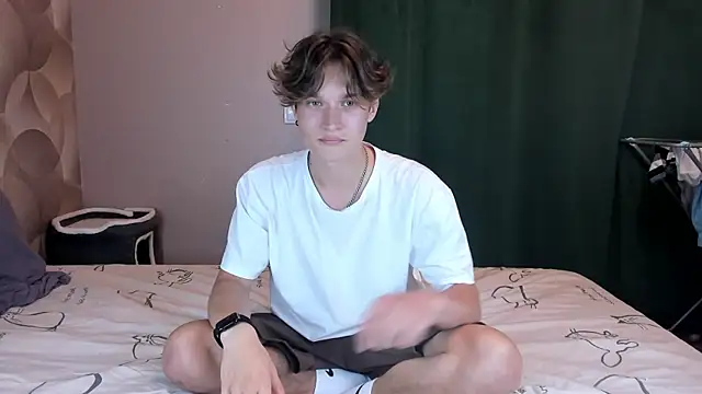 Snapshot of Ian_Flor chatting on June 2026 04:40:02 PM Ian Flor online show from June 2026 04:40:02 PM