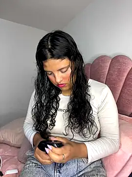 tati  22 online show from November 2025 04:53:01 PM