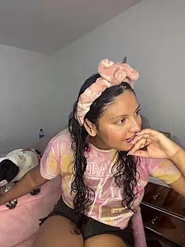 tati  22 online show from November 2025 05:15:02 PM