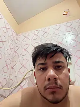 Snapshot of NakedPlayBoy chatting on December 2024 02:43:02 AM NakedPlayBoy online show from December 2024 02:43:02 AM