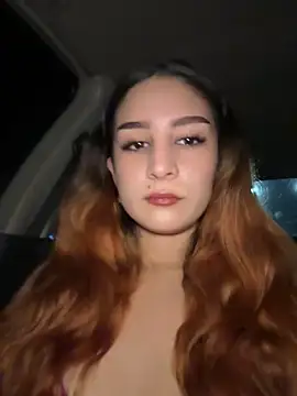 Mon Cherry online show from October 2025 12:44:01 AM