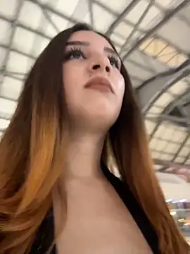 Snapshot of Mon_Cherry chatting on March 2026 01:05:02 AM Mon Cherry online show from March 2026 01:05:02 AM