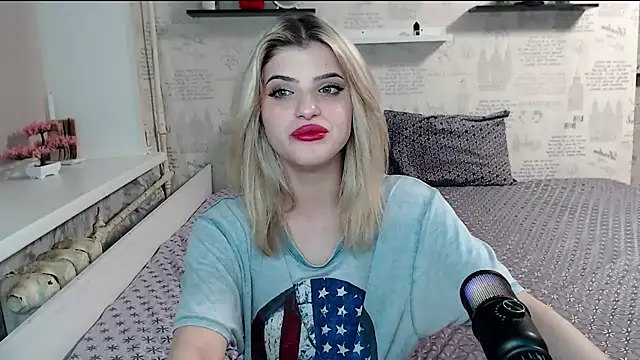 AleksandraFlores online show from April 2026 11:55:02 PM