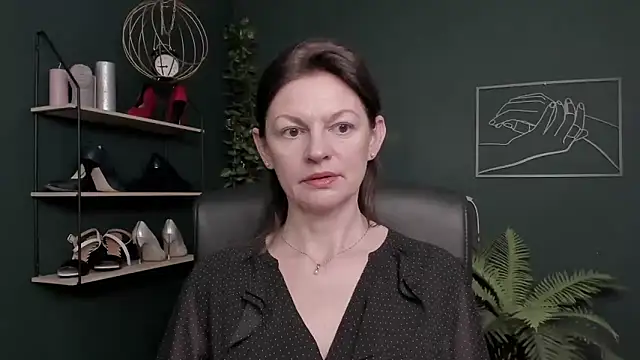 Snapshot of VivianWILD chatting on November 2025 07:40:01 AM VivianWILD online show from November 2025 07:40:01 AM