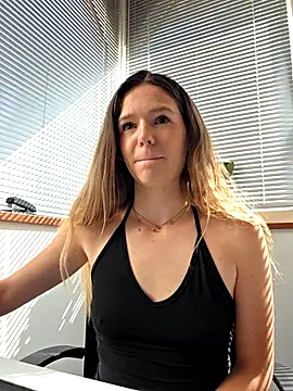 lucie mehott online show from May 2026 08:21:02 AM