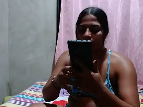 Giselabrunette25 online show from May 2026 04:52:01 AM