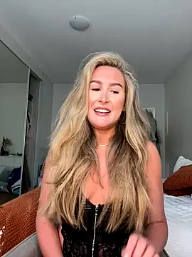 heidihulaa online show from October 2025 07:19:01 AM