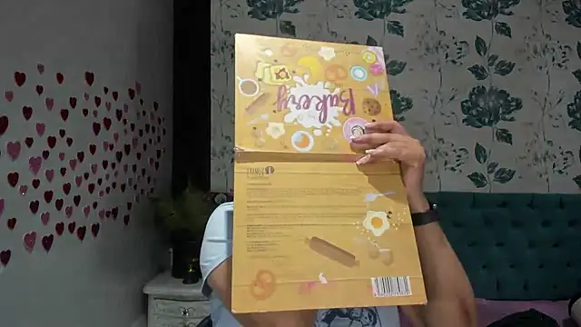 LindaBreeS online show from February 2025 01:14:02 PM