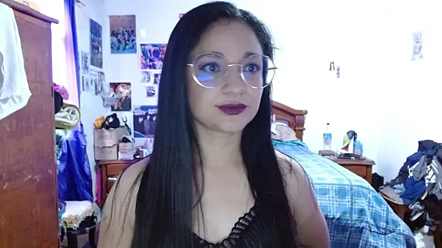 SerenaSweet online show from May 2026 04:02:01 PM