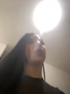 Snapshot of Nikothyna chatting on December 2024 02:45:02 AM Nikothyna online show from December 2024 02:45:02 AM