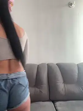 Snapshot of Nikothyna chatting on February 2025 04:11:02 PM Nikothyna online show from February 2025 04:11:02 PM